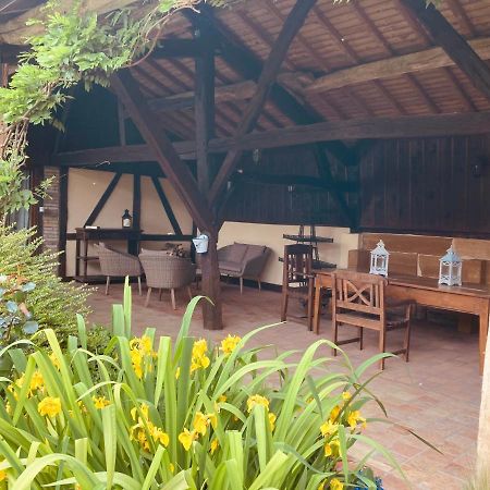 Maison de campagne avec cheminée et extérieur La Neuville-aux-Bois Esterno foto